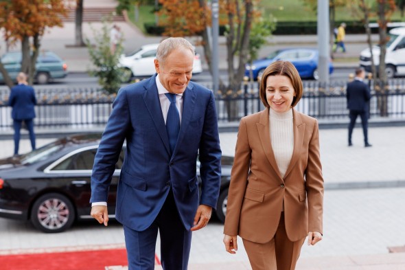 Donald Tusk, în vizită la Chișinău: Mesajul președintei Maia Sandu despre consolidarea relațiilor economice și integrarea europeană